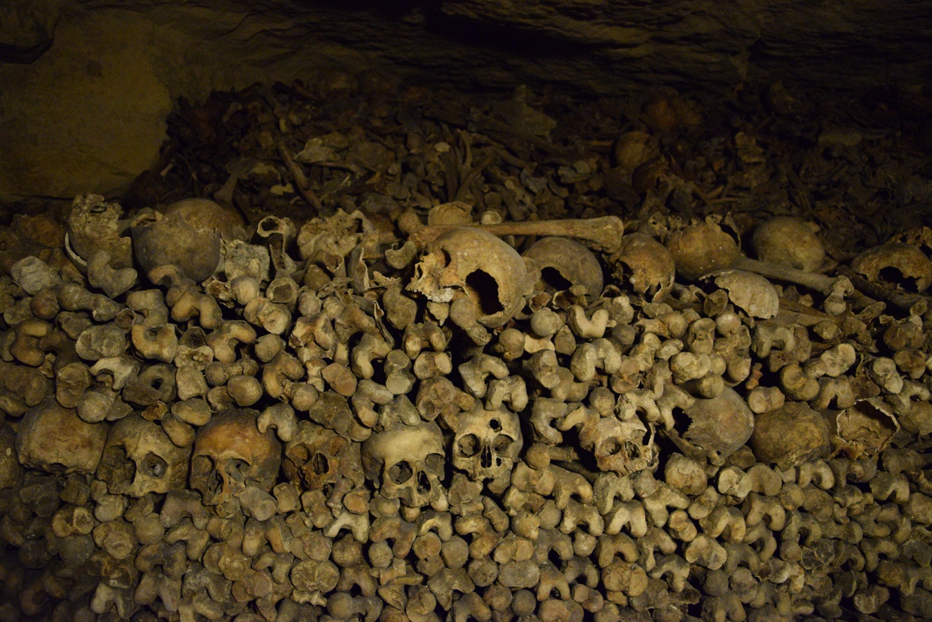 Photo diary: Catacombs of Paris | The Cheerful Wanderer width=