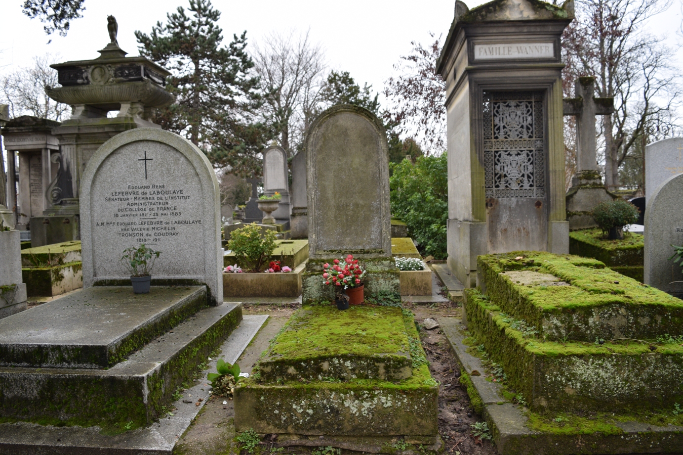 Photo Diary: Père Lachaise Cemetery | The Cheerful Wanderer